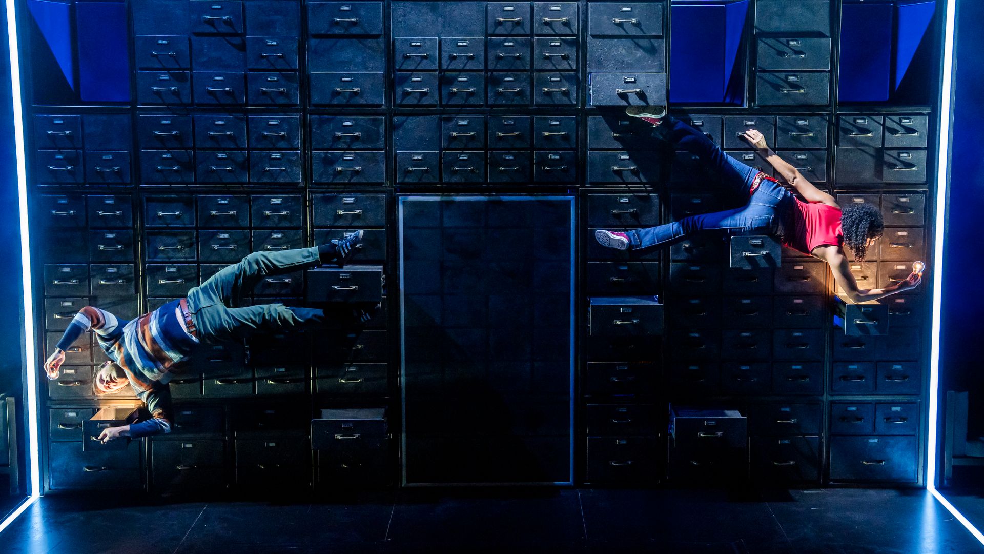 FRANTIC ASSEMBLY’S LOST ATOMS – FIRST LOOK PRODUCTION IMAGES RELEASED AHEAD OF LOWRY RUN